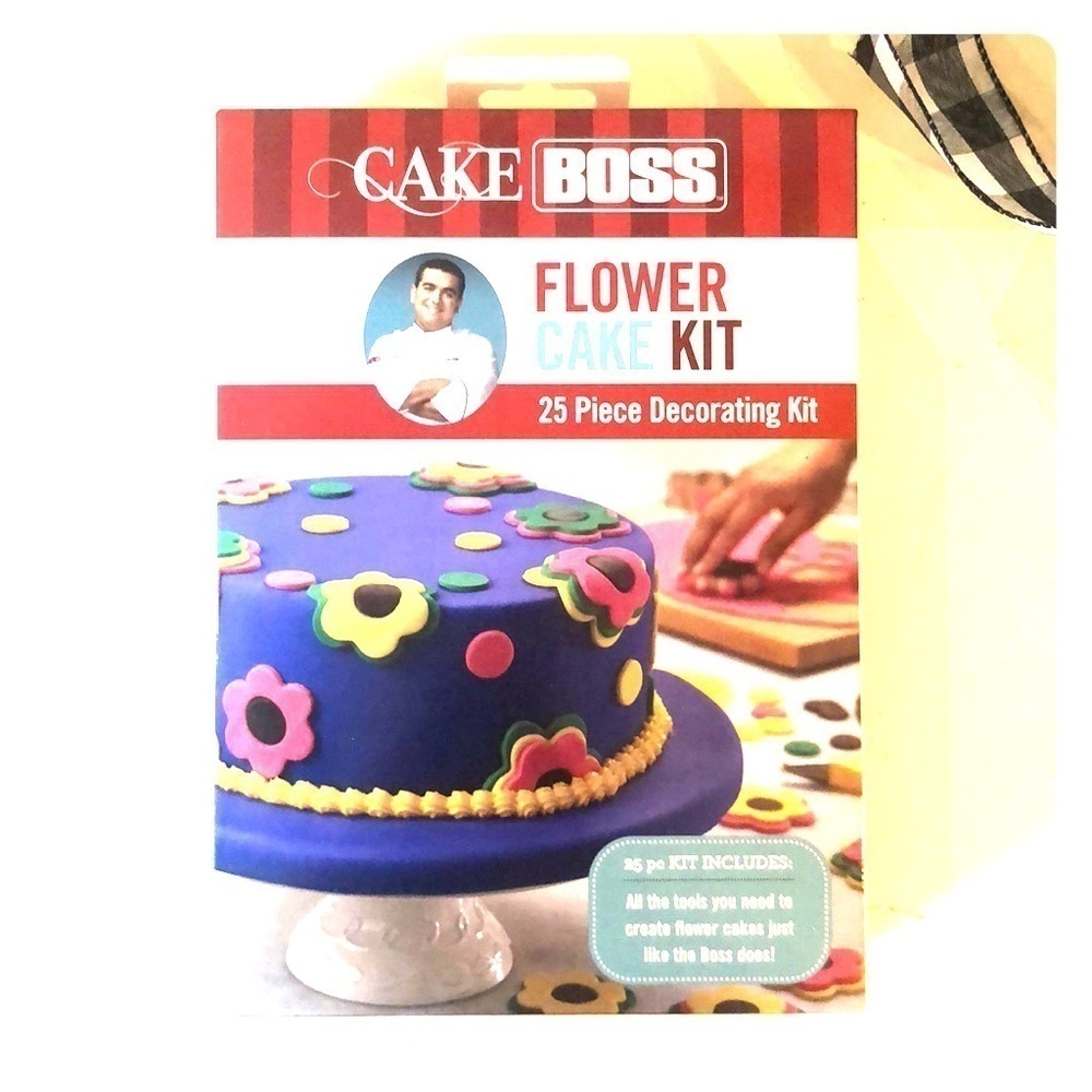 NWT Cake Boss Flower Cake Kit/ 25 Pieces